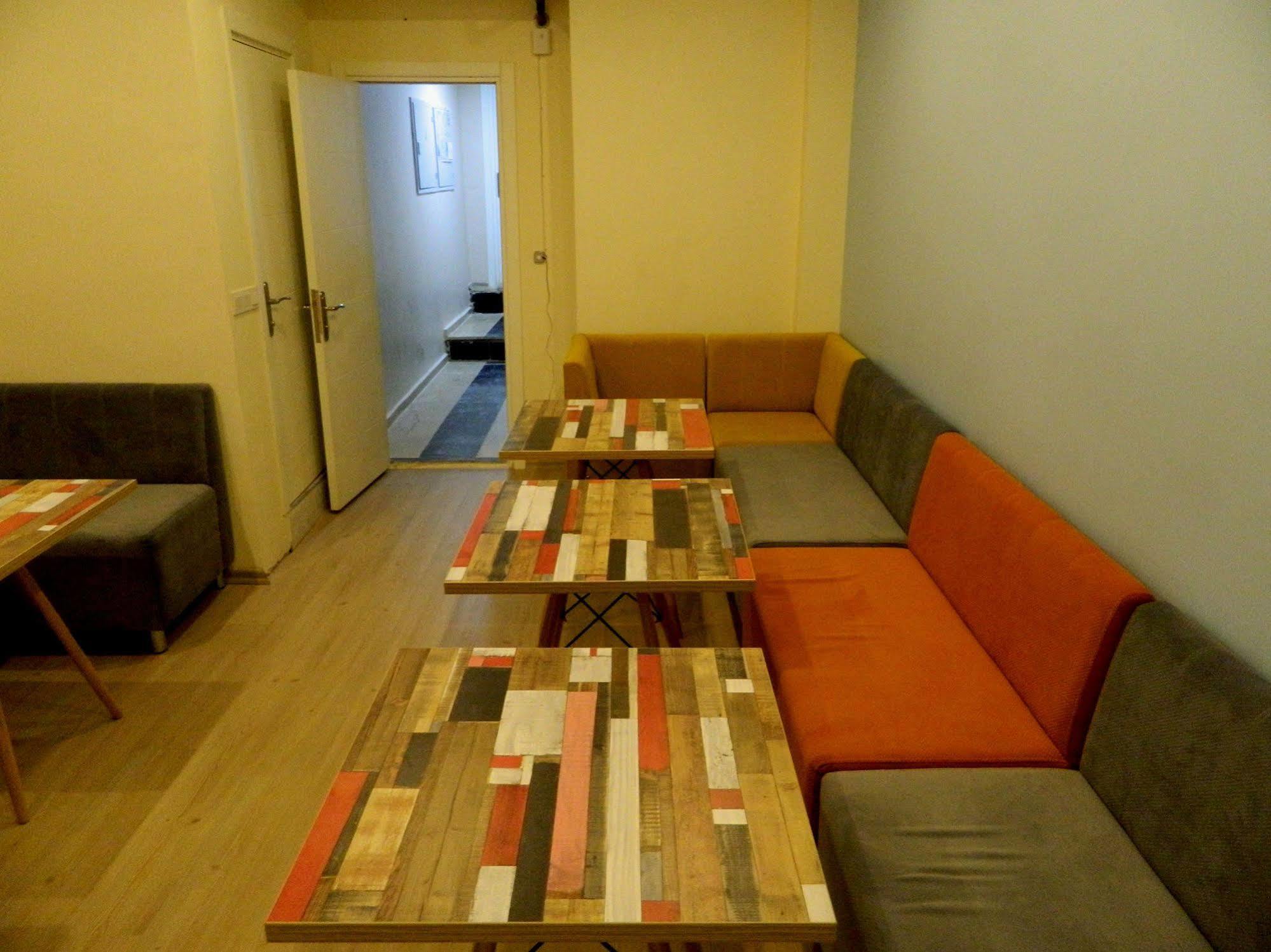 Taksim Mood Aparthotel Istanbul Bagian luar foto
