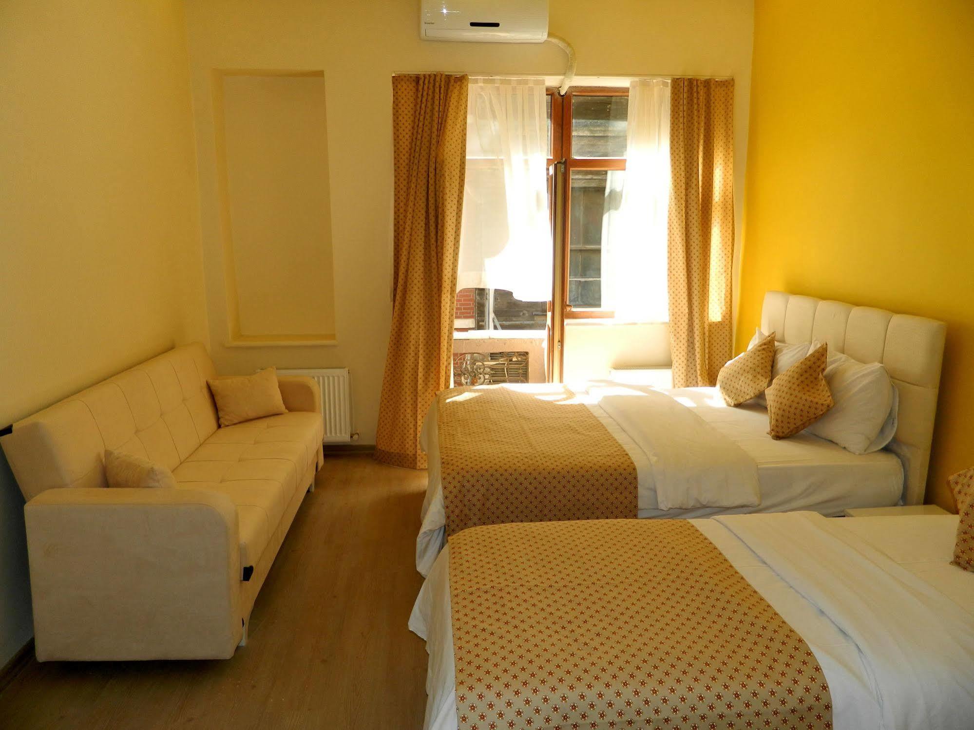 Taksim Mood Aparthotel Istanbul Bagian luar foto