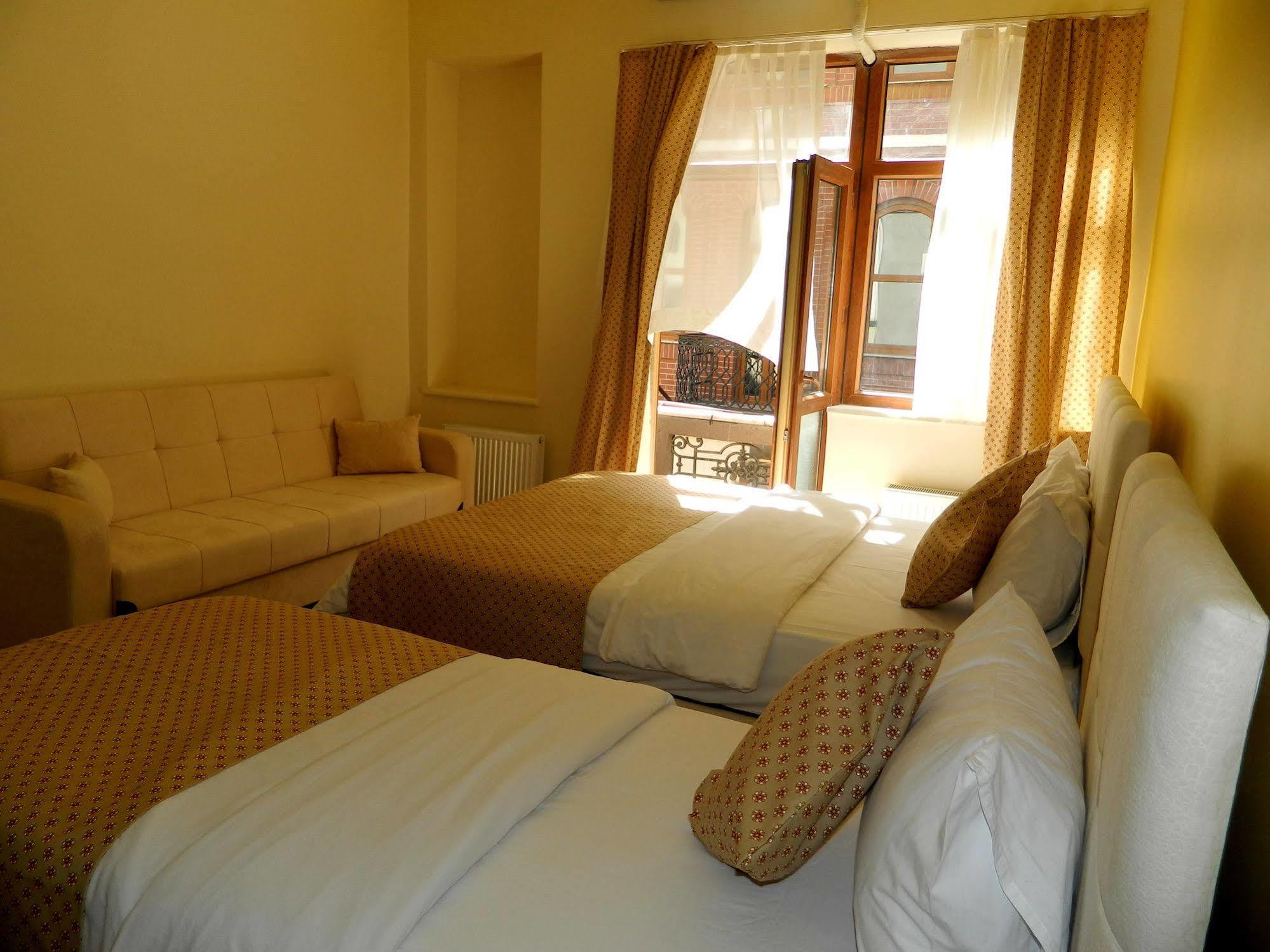 Taksim Mood Aparthotel Istanbul Bagian luar foto