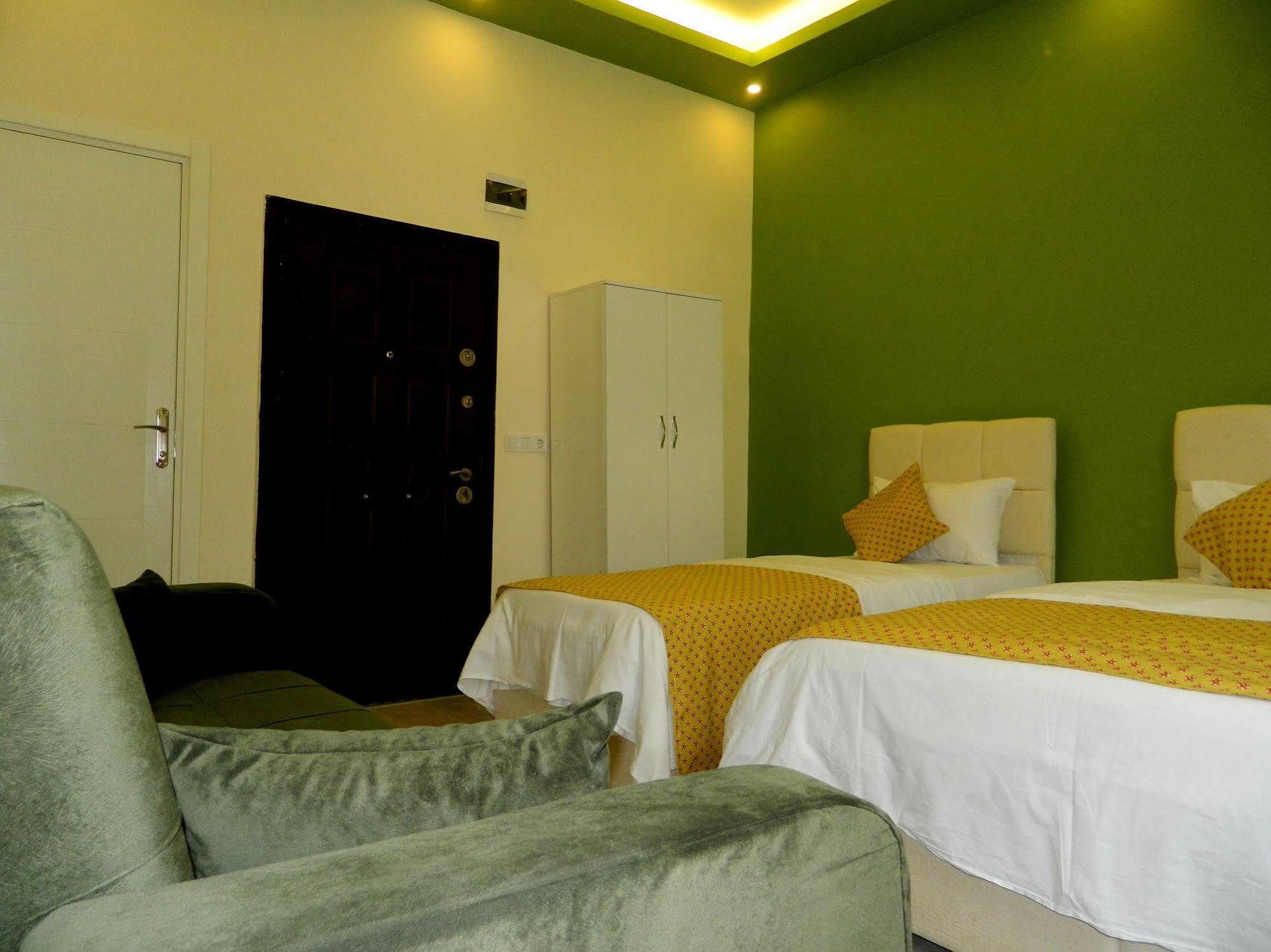 Taksim Mood Aparthotel Istanbul Bagian luar foto